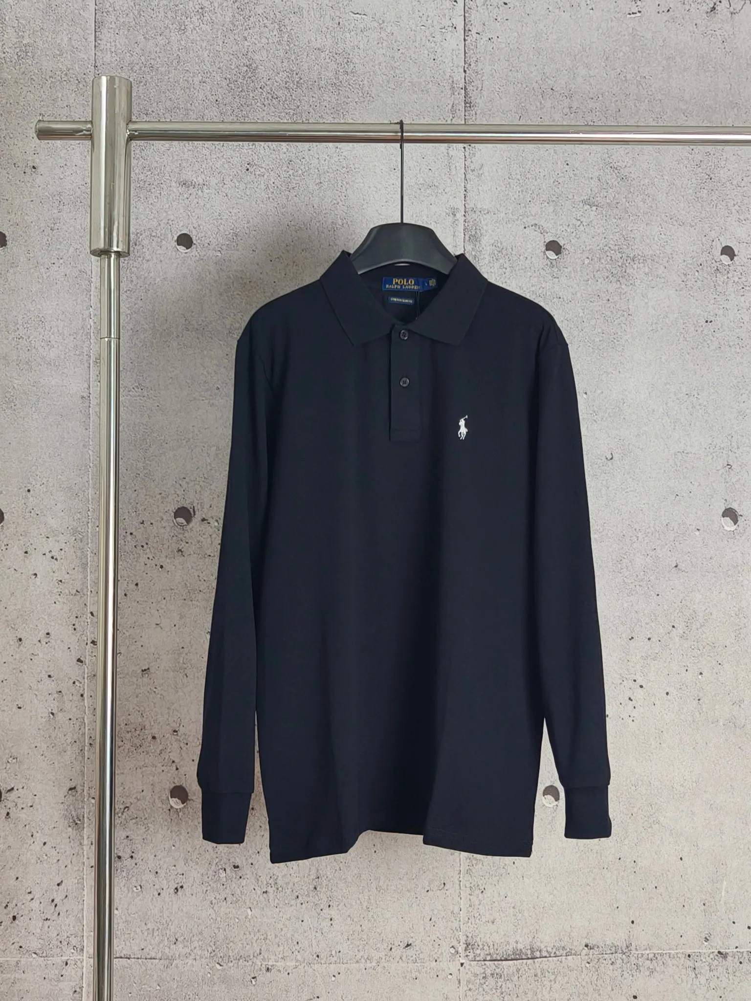 P200 Real shot quality High version Ralph Lauren pony embroidered polo shirt lapel long sleeves High-end quality Complete with three labels, comfortable and breathable, classic and simple, exquisite and fashionable, details show high-end quality Color: black, white, gray, navy blue Size: M-XXL